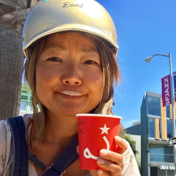 Meet your Posher, Julee - Picture 1 of 1